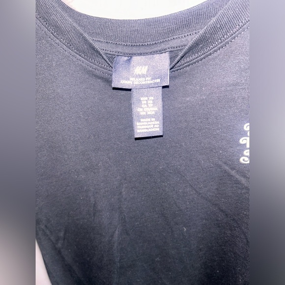 Graphic Tee - Picture 2 of 3